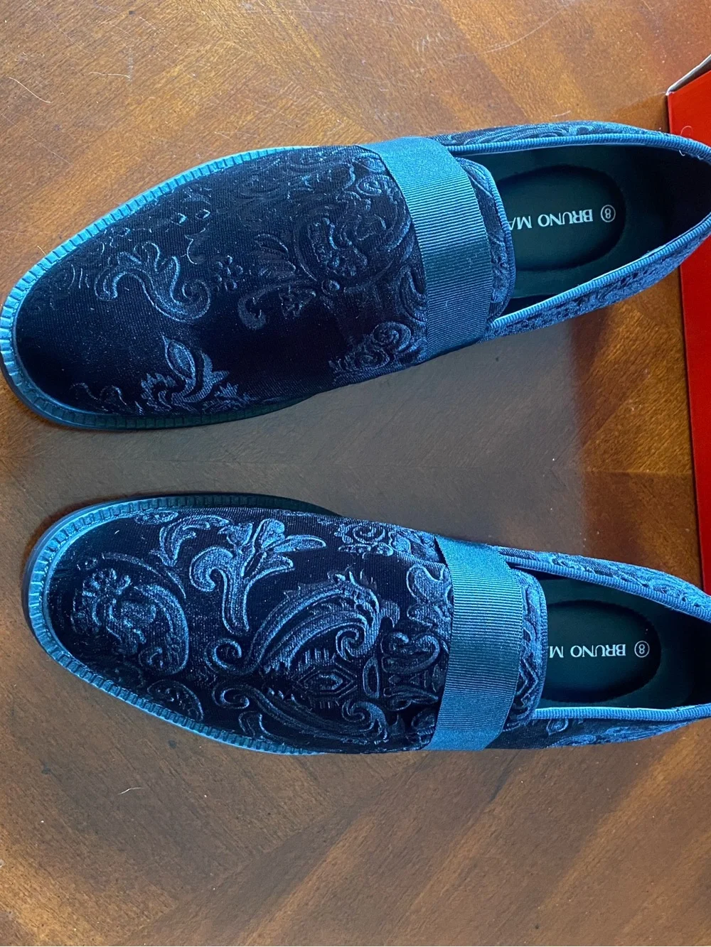Men's Stylish Velvet Tuxedo Dress Shoes